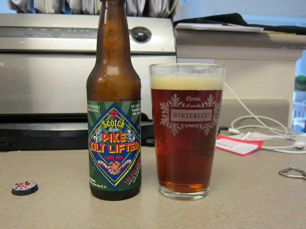 Mobile Job Scouts Require Resilient Wireless Auto Charging Equipment on Their Journeys