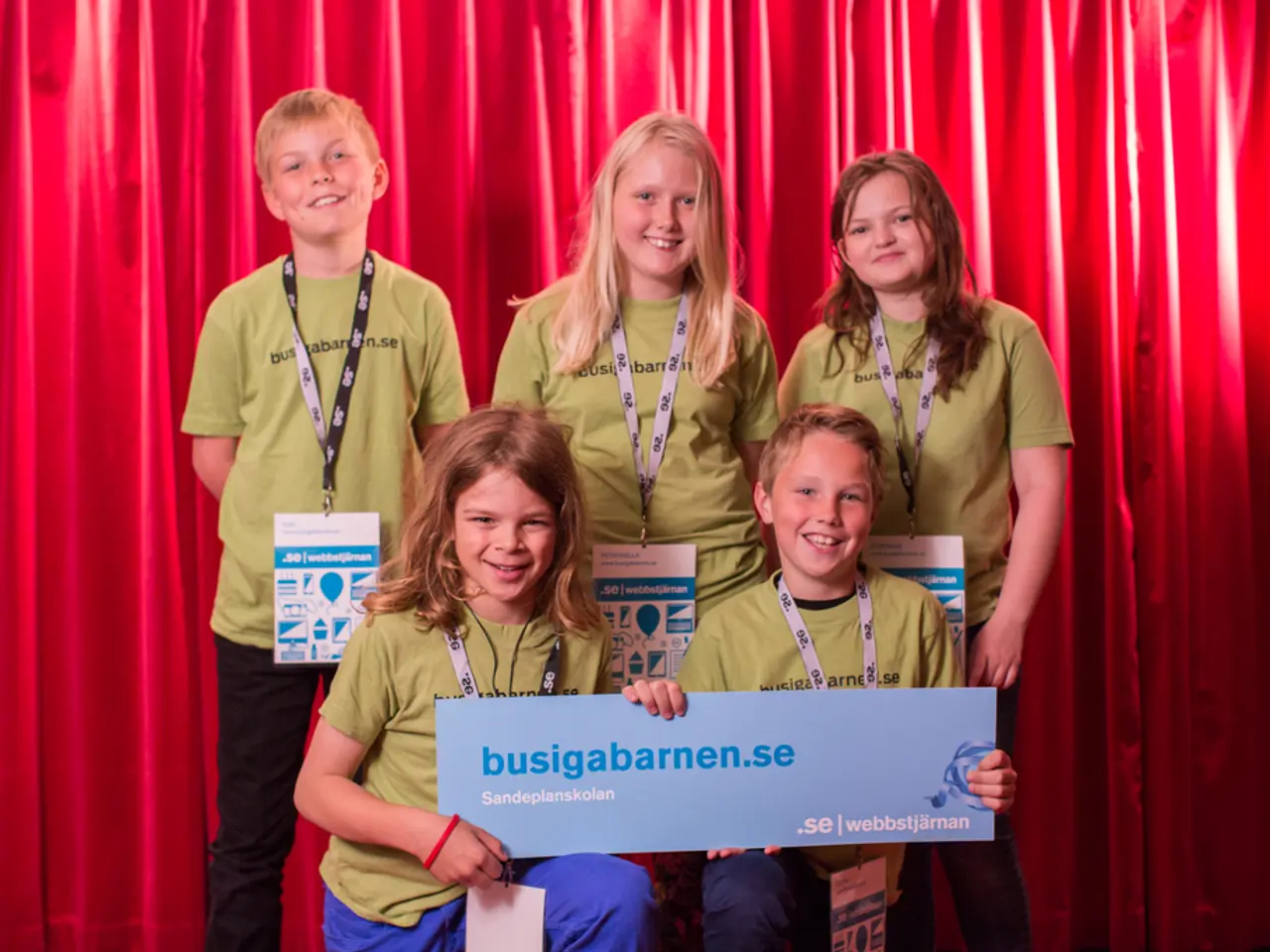 Underage warning: Are you below the age of 18?