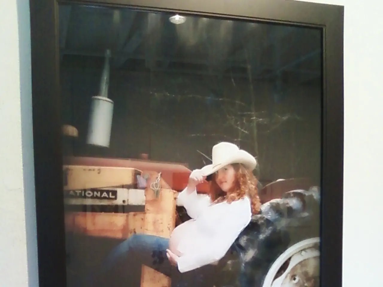 In contemporary times, the use of AI-enhanced 'glamor effects' by photographers is deemed...