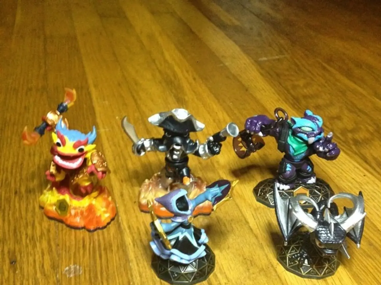 Clash of Enhancers on the Spinning Wheels: Bubblegum vs Robo