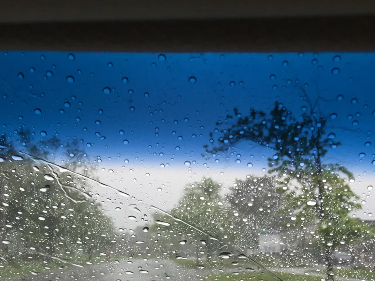 Toyota initiates recall of 94,000 electric vehicles due to problems with windshield defogger...