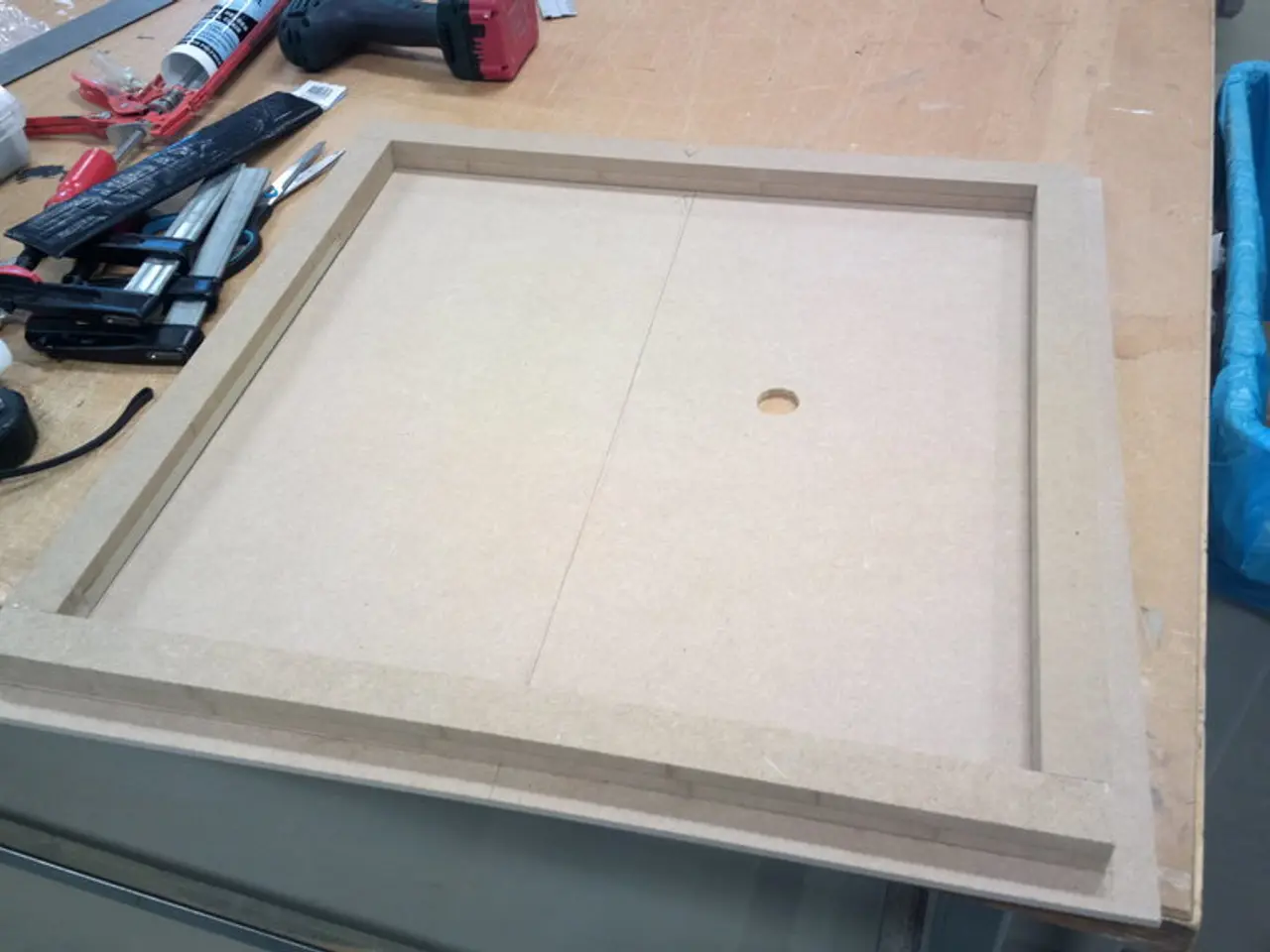 in this picture i can see a tools seizure is available , tape is also available , glue is also...