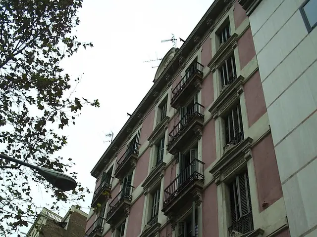 Residential Backing for Rooftop Power Generators on Balconies