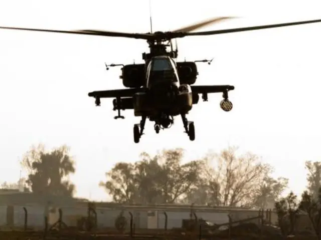 Drones swarming over Karlsruhe numbering a hundred.