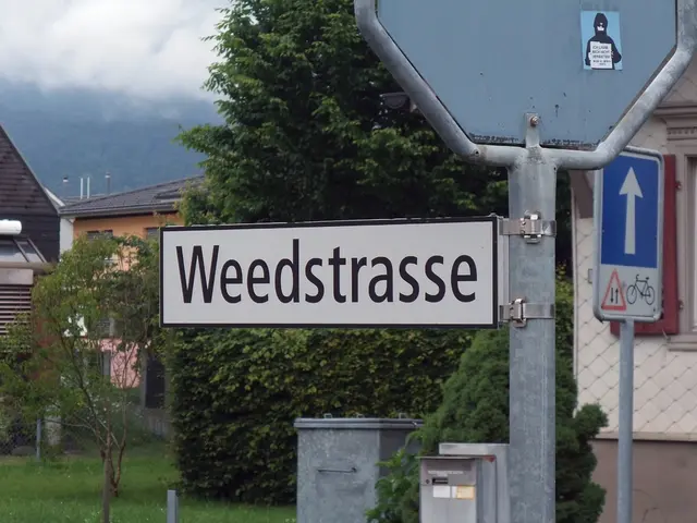Managing Noise and Electromagnetic Interference (EMI) in Printed Circuit Boards (PCBs) through...