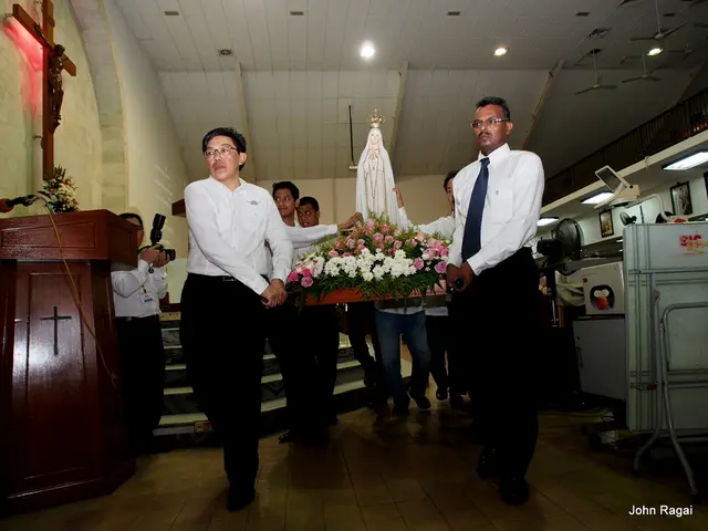 Reolink launches a rival to Arlo's floodlight camera, sporting an eerie resemblance to the classic...