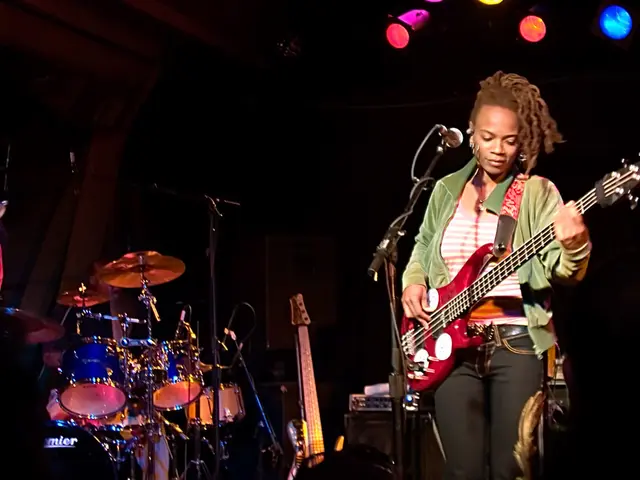 Celebrating the fusion of economical glamour and intellectually bizarre eccentricity: A laudation...