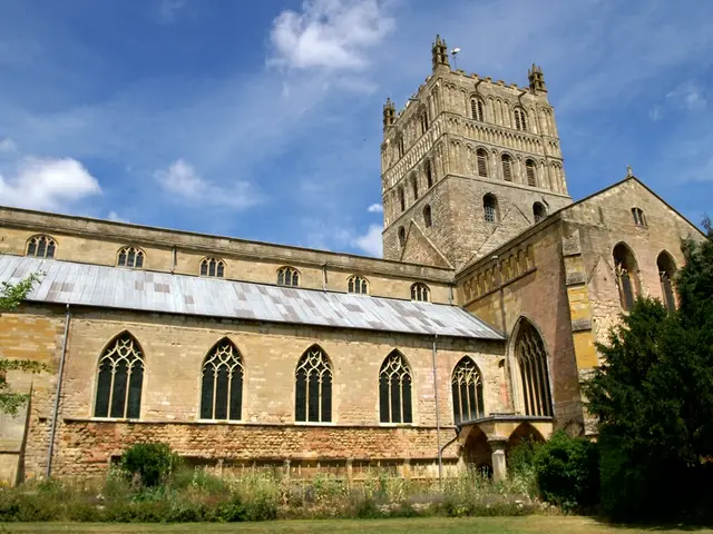 Guide to Substantially Lower Your Azure Cloud Expenditure