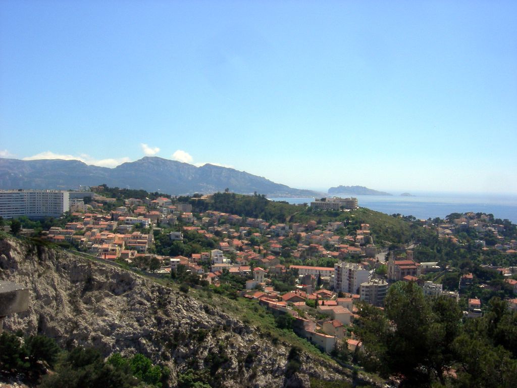 In this collection, you'll discover details about building regulations, required forms, deadlines,...